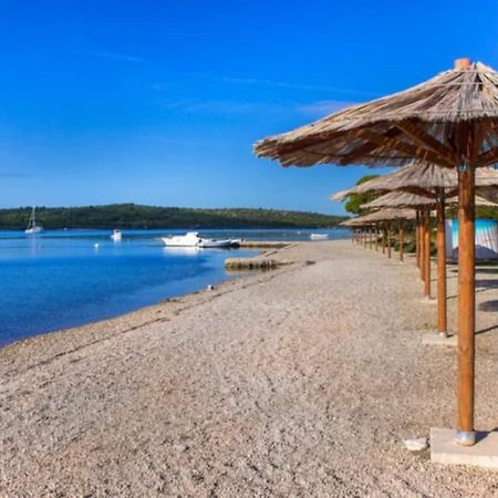 Authentic Camping Dalmatia Pirovac Esterno foto