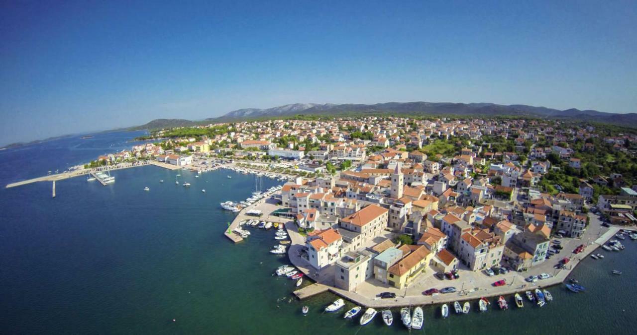 Authentic Camping Dalmatia Pirovac Esterno foto